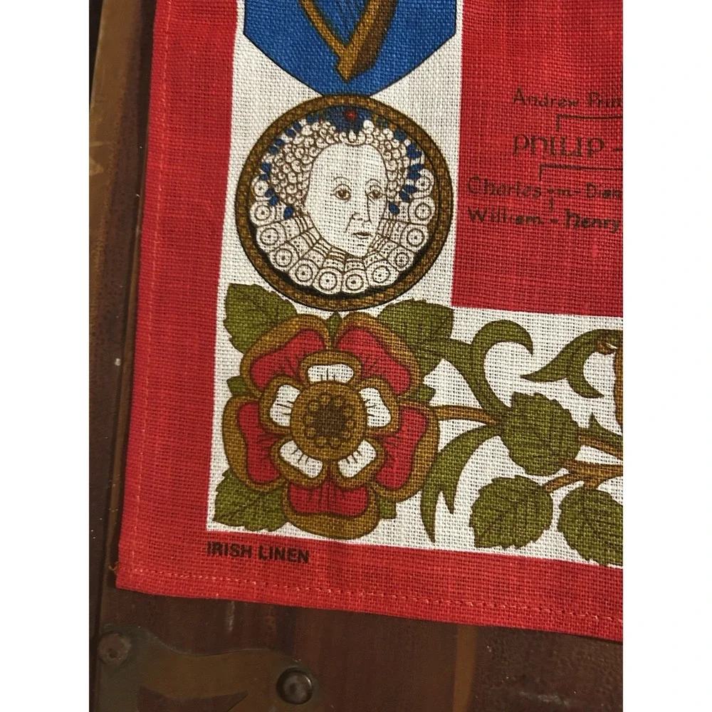 Vintage Ulster Irish Linen Tea Towel- The‎ Royal Lineage Wall Hanging Art- NWT